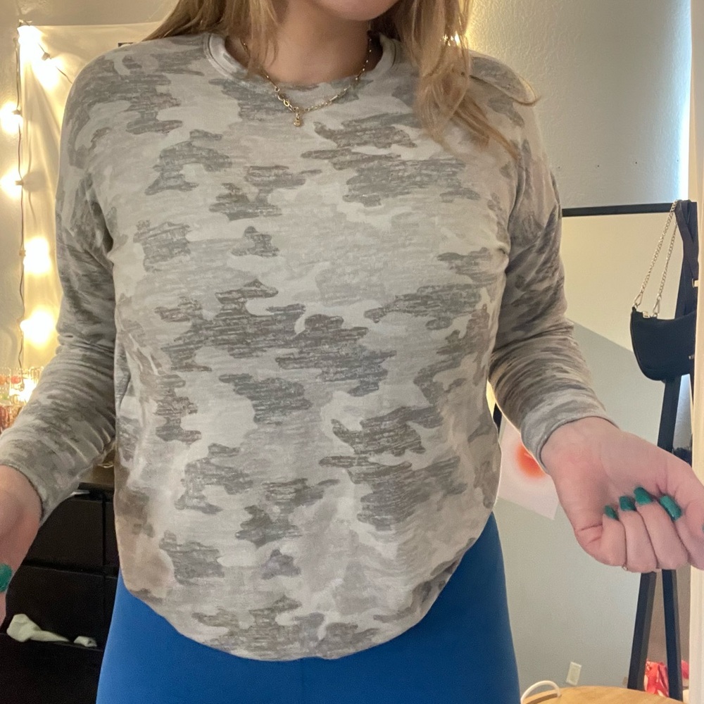 athleta camo crewneck